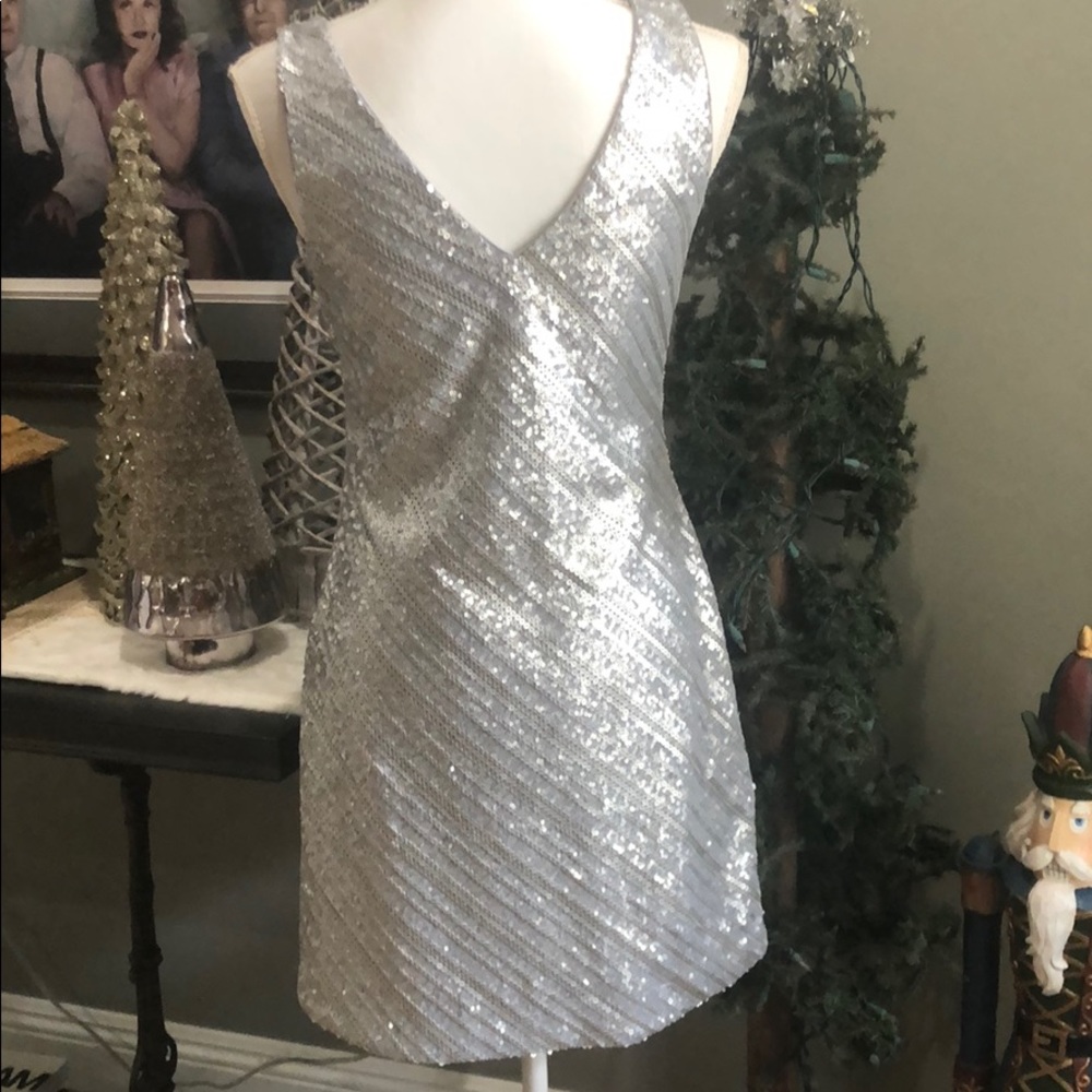 (Sold) Banana Republic Sequin V-Neck Shift Dress - Picture 5 of 8